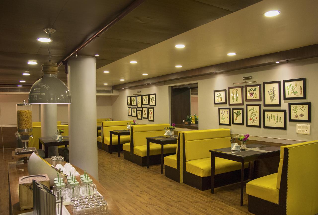 Rockland Hotel, C.R Park Új-Delhi Kültér fotó